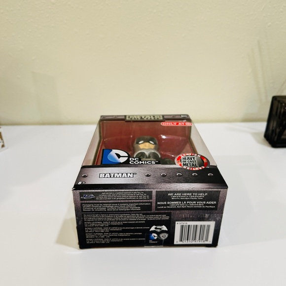 Rare Collectible - Batman Figure(M223) - Metals Die Cast - 100% Metal - Picture 2 of 9